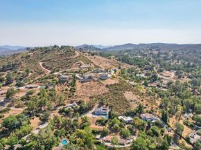 11810 Hi Ridge Rd, Lakeside CA 92040