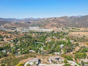 11810 Hi Ridge Rd, Lakeside CA 92040