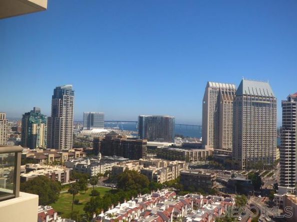 700 W E st 2201, San Diego CA 92101