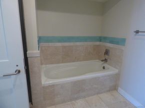 700 W E st 2201, San Diego CA 92101