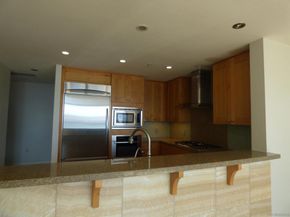 700 W E st 2201, San Diego CA 92101