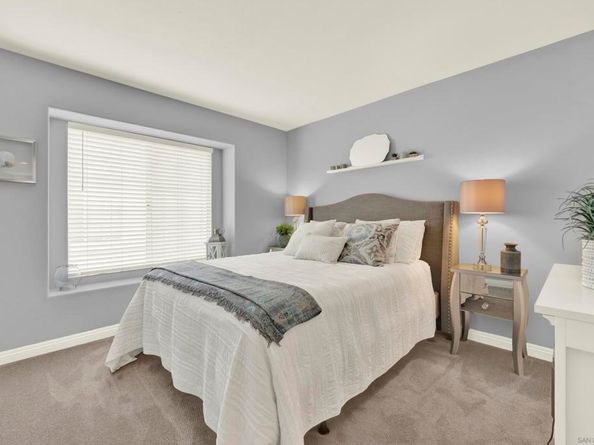 3736 Promontory St, San Diego CA 92109