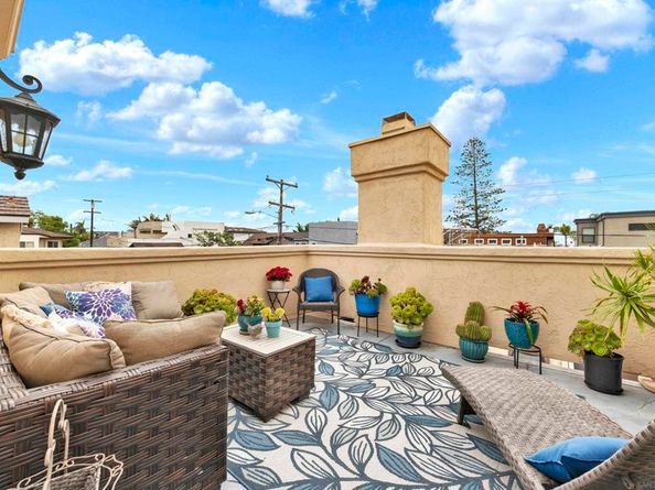 3736 Promontory St, San Diego CA 92109