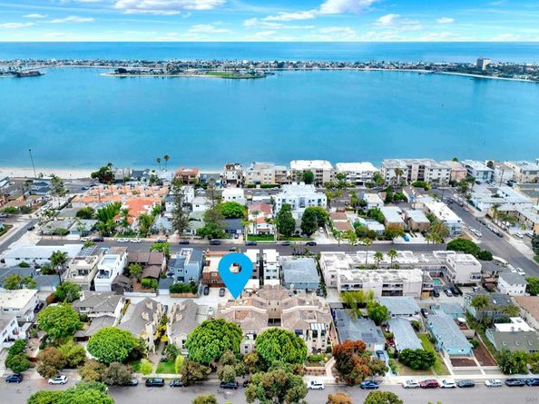 3736 Promontory St, San Diego CA 92109