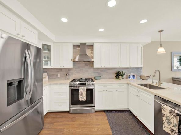 3736 Promontory St, San Diego CA 92109