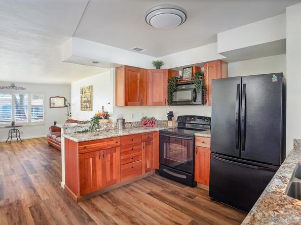 3577 Pear Blossom Ave, Oceanside CA 92057