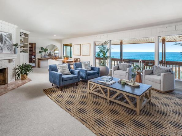 2977 Ocean Street, Carlsbad CA 92008