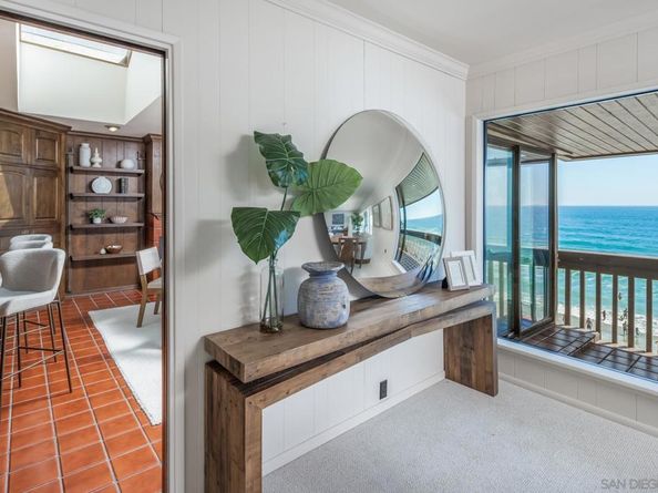 2977 Ocean Street, Carlsbad CA 92008