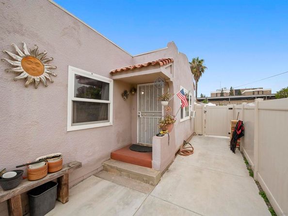 6352 Holabird St, San Diego CA 92120
