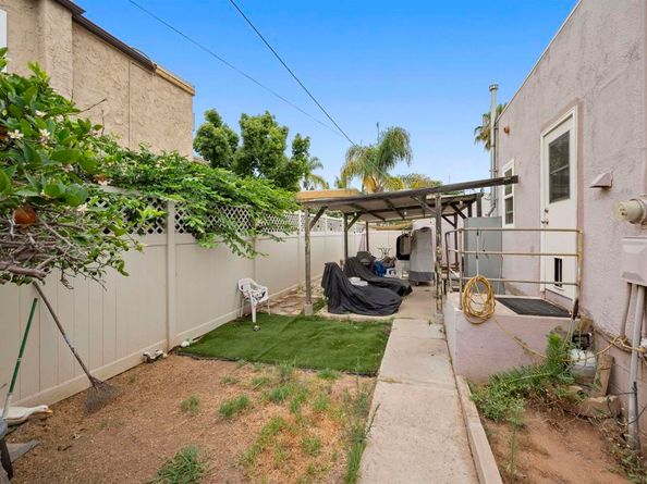 6352 Holabird St, San Diego CA 92120