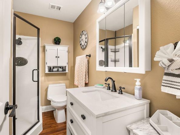 1021 Scott St 218, San Diego CA 92106