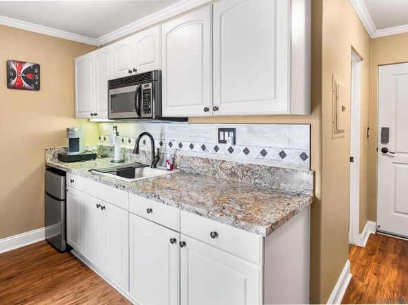 1021 Scott St 218, San Diego CA 92106