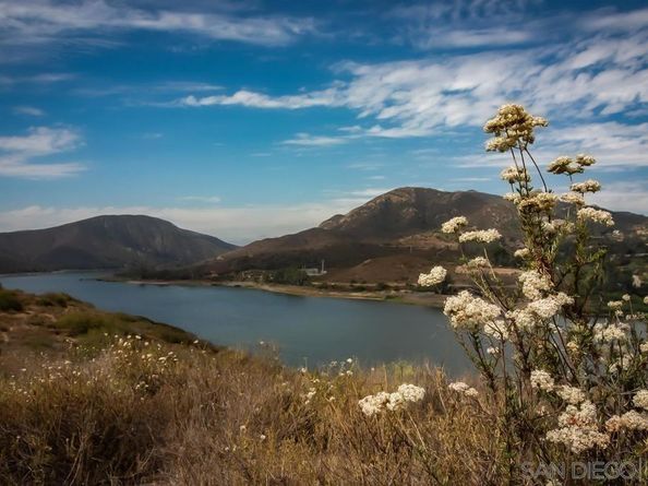 20227 Ash Ln, Escondido CA 92029