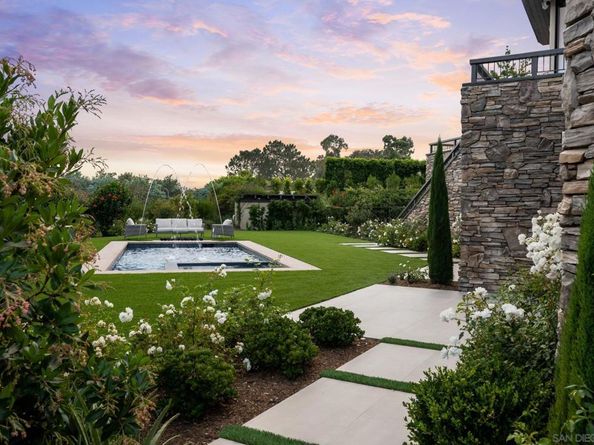 5465 Avenida Maravillas, Rancho Santa Fe CA 92067