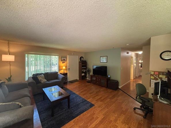 10454 Caminito Sulmona, San Diego CA 92129