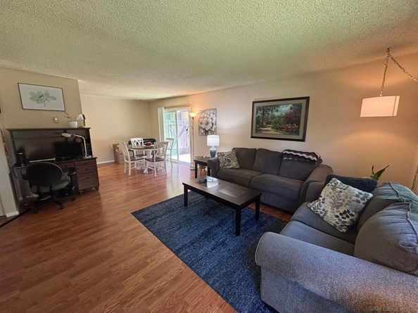 10454 Caminito Sulmona, San Diego CA 92129