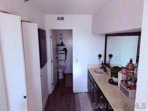1514 7Th Ave 403, San Diego CA 92101