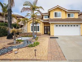 1685 Mountain Pass Cir, Vista CA 92081