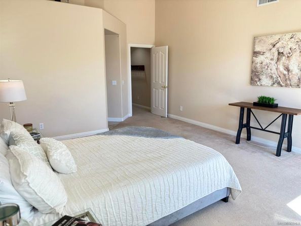 1685 Mountain Pass Cir, Vista CA 92081