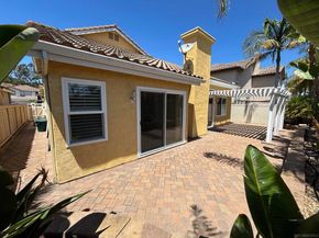 1685 Mountain Pass Cir, Vista CA 92081