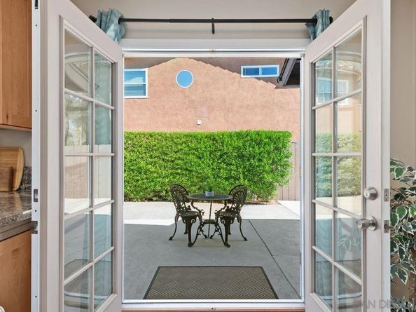 1911 Cheyenne Cir, Oceanside CA 92056
