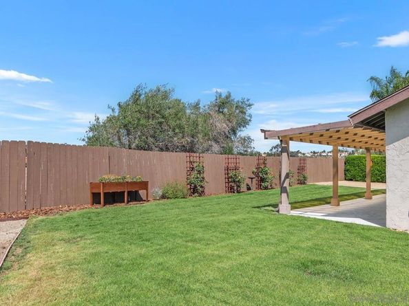 1911 Cheyenne Cir, Oceanside CA 92056