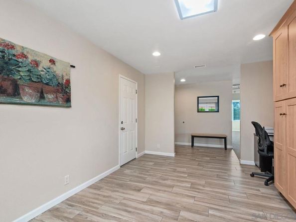 1911 Cheyenne Cir, Oceanside CA 92056