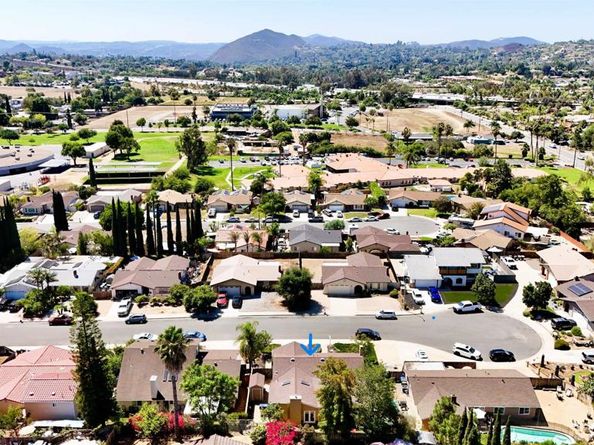 832 Casa De Oro Pl, Escondido CA 92025