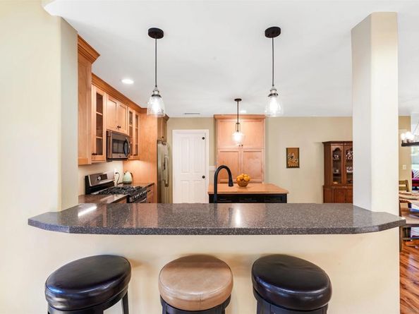 832 Casa De Oro Pl, Escondido CA 92025