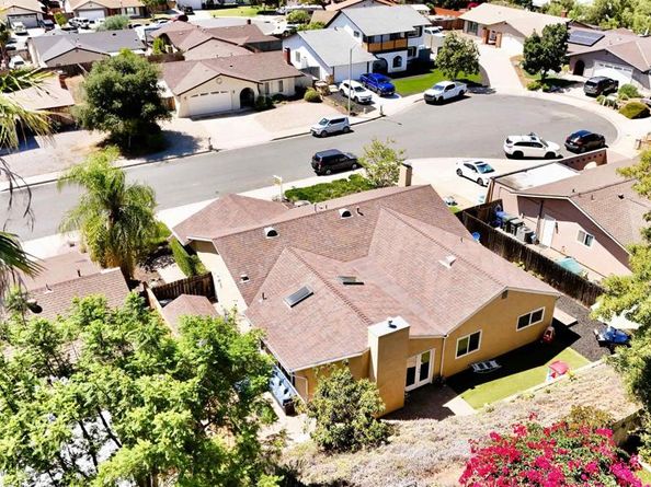 832 Casa De Oro Pl, Escondido CA 92025