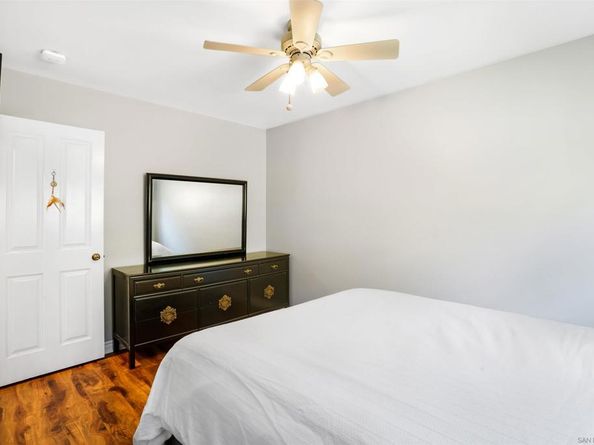 832 Casa De Oro Pl, Escondido CA 92025