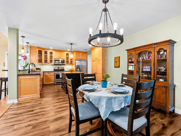 832 Casa De Oro Pl, Escondido CA 92025