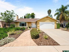 832 Casa De Oro Pl, Escondido CA 92025