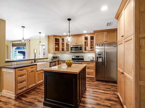 832 Casa De Oro Pl, Escondido CA 92025