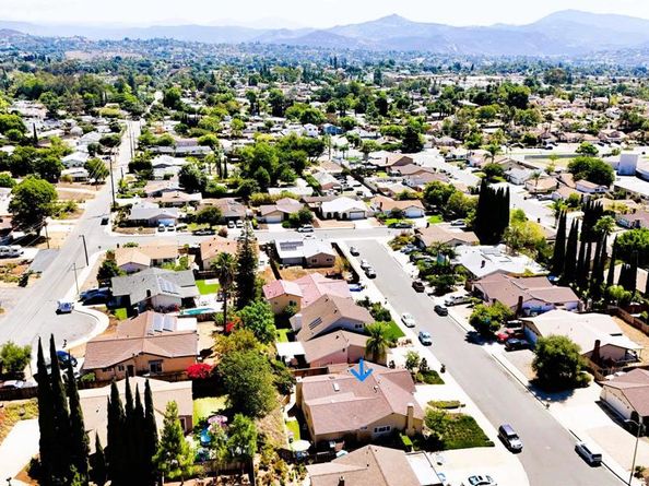 832 Casa De Oro Pl, Escondido CA 92025