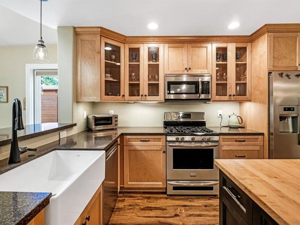 832 Casa De Oro Pl, Escondido CA 92025
