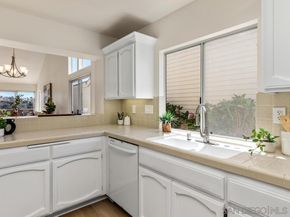 7424 Lantana Terrace, Carlsbad CA 92011
