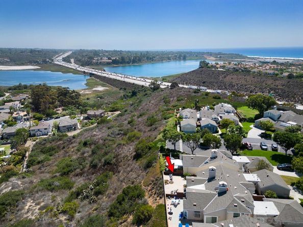 7424 Lantana Terrace, Carlsbad CA 92011