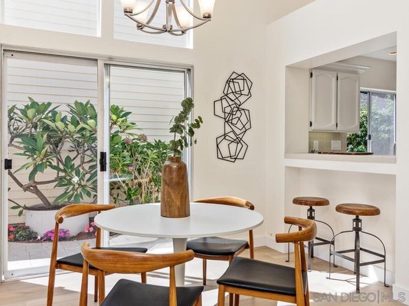 7424 Lantana Terrace, Carlsbad CA 92011