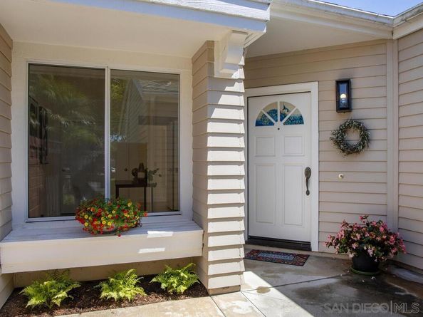 7424 Lantana Terrace, Carlsbad CA 92011