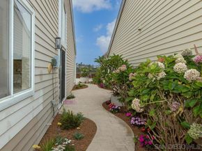 7424 Lantana Terrace, Carlsbad CA 92011