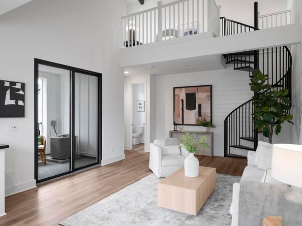 1400 Anacona Place 201, Encinitas CA 92024