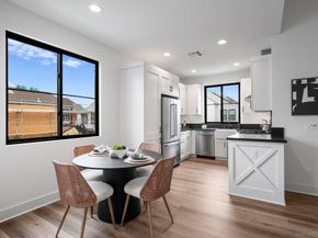 1400 Anacona Place 201, Encinitas CA 92024