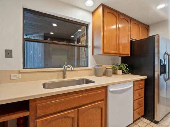 616 W Lewis St, San Diego CA 92103