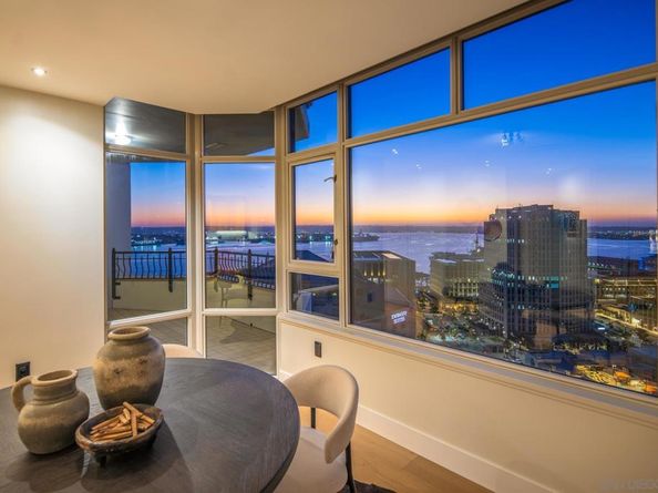 700 W Harbor 2101, San Diego CA 92101