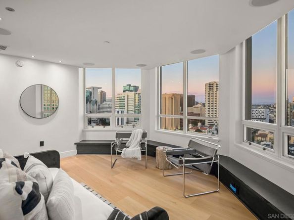 700 W Harbor 2101, San Diego CA 92101