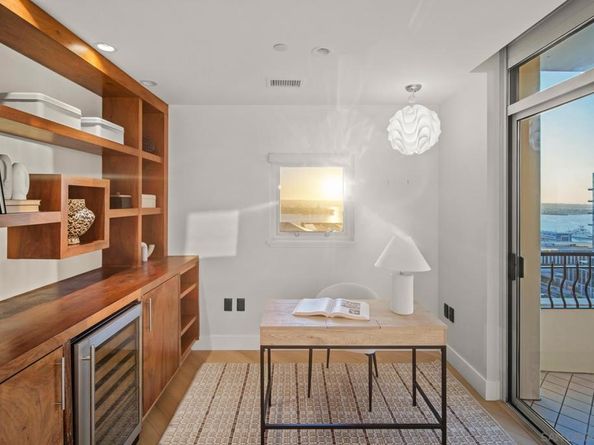 700 W Harbor 2101, San Diego CA 92101
