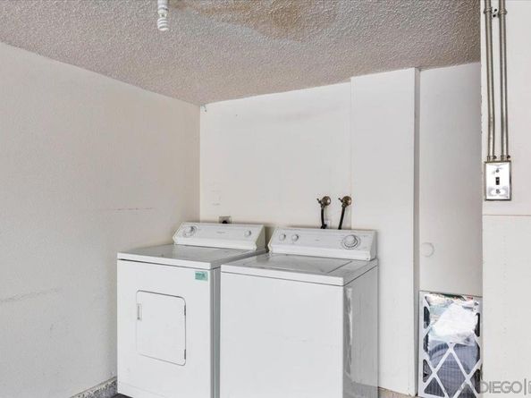 5470 Baltimore Dr 8, La Mesa CA 91942