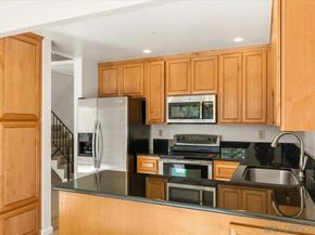 5470 Baltimore Dr 8, La Mesa CA 91942