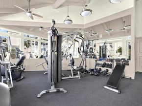 4015 Crown Point Dr 102, San Diego CA 92109